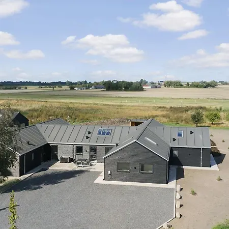 Villavilla 966 - Marielyst, Lollandfalstermon